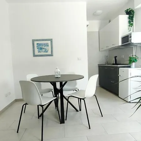 Casa Lety Con Giardino, Aria Condizionata E Wifi