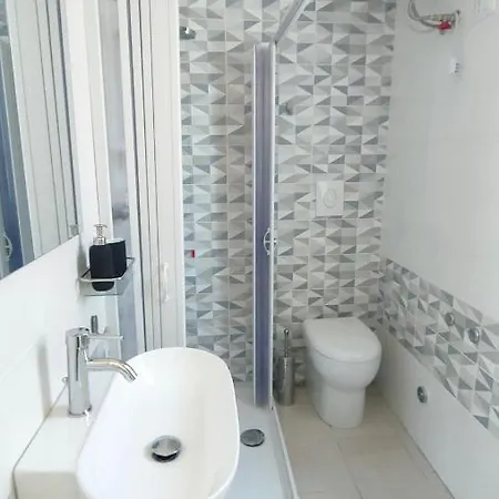 Apartment Casa Lety Con Giardino, By Affitti Brevi *