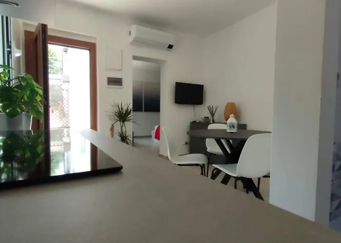 Casa Lety Con Giardino, By Affitti Brevi شقة ريميني