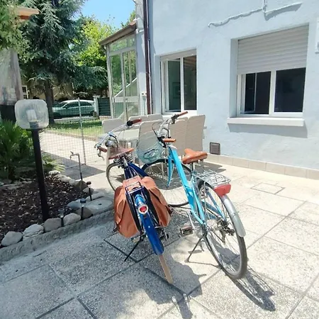 Casa Lety Con Giardino, By Affitti Brevi Lägenhet