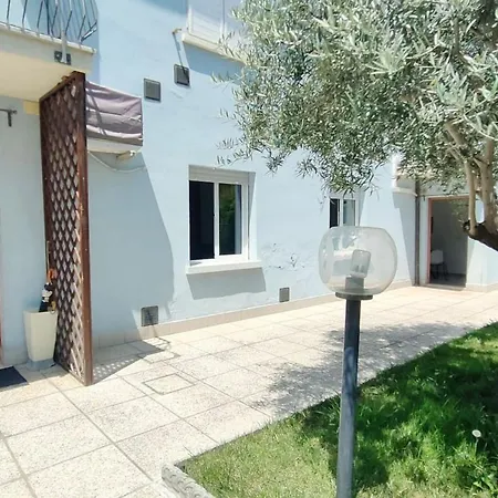 Appartamento Casa Lety Con Giardino, Aria Condizionata E Wifi *